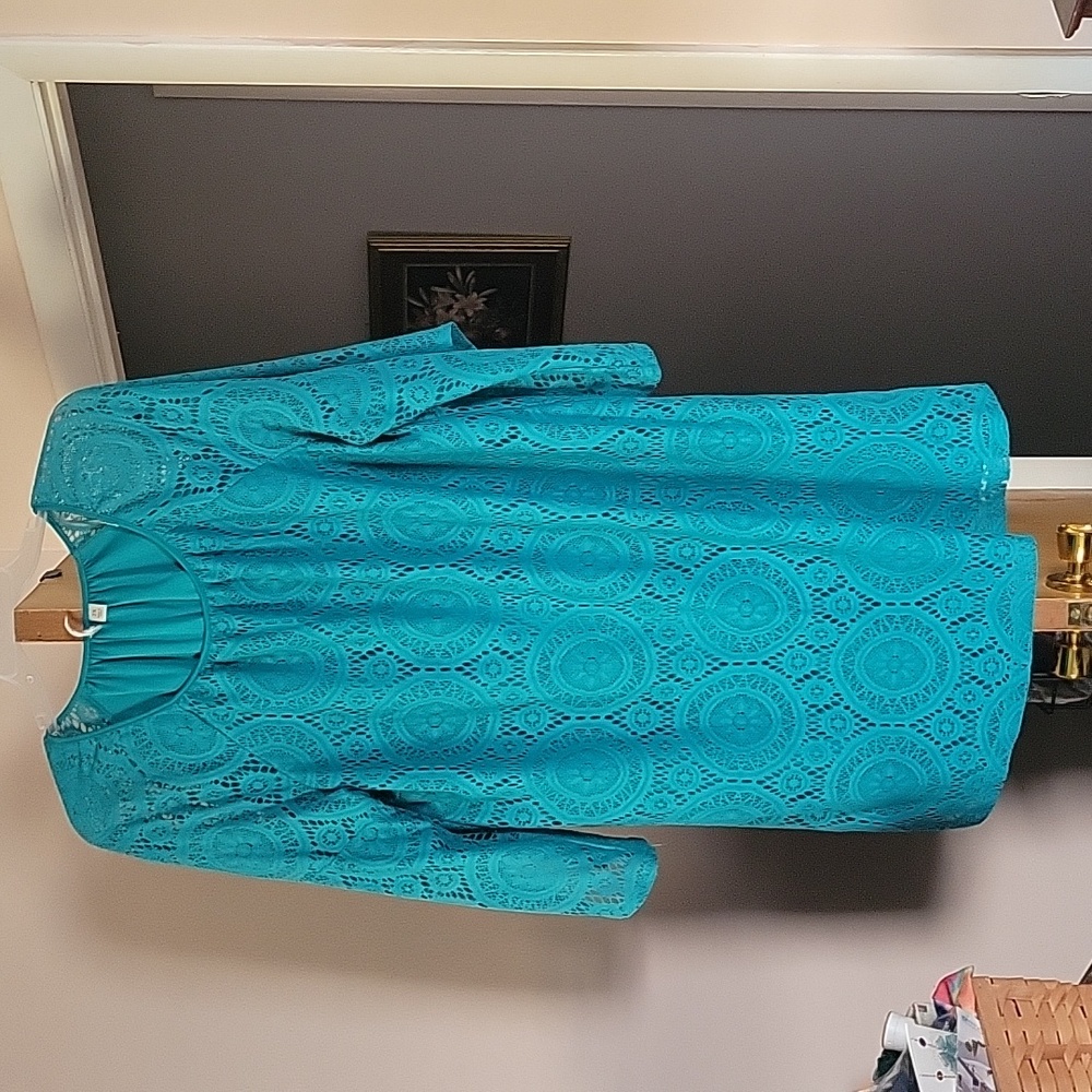 Green lace dress
